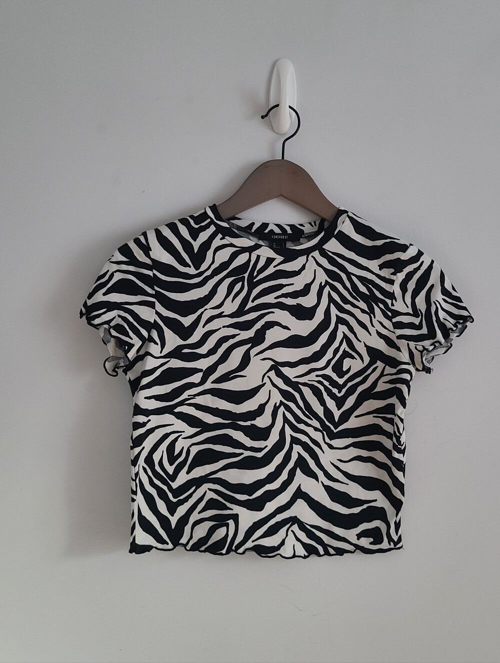 Forever 21 Zebra Print Crop Top - Black & White Size S